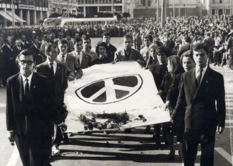 Μνήμη χρονολογίου της 27ης Μαΐου