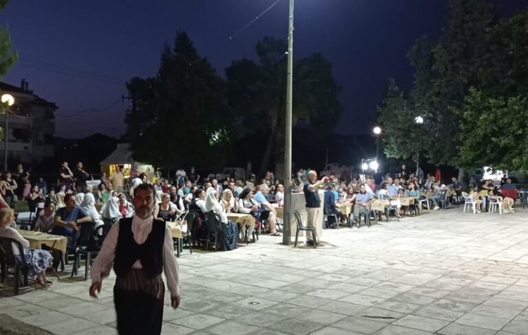 Συνοικία Ρηγανά | Γλέντι στην Πλατεία