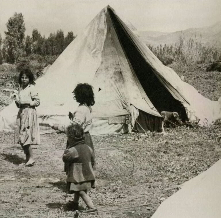 Ἐν Ἀγρινίῳ τῇ 27ῃ Ιουνίου | 1965: Τριάντα οκτώ Αθίγγανοι τραυματίαι στα Καλύβια