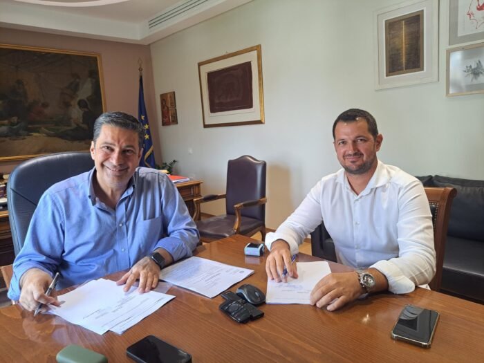 Αγρίνιο – Υπογραφή 2 συμβάσεων για δημοτικό φωτισμό