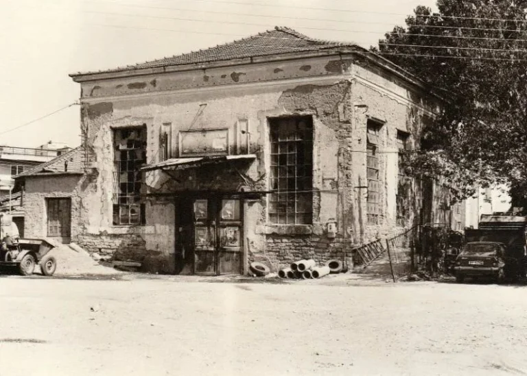 Αγρίνιο, καλοκαίρι 1909 | Φως, νερό και προπαγάνδα