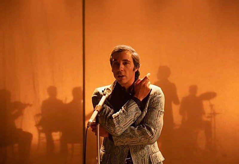 Ελληνίς | 17/8 | Ο Κύριος Αζναβούρ