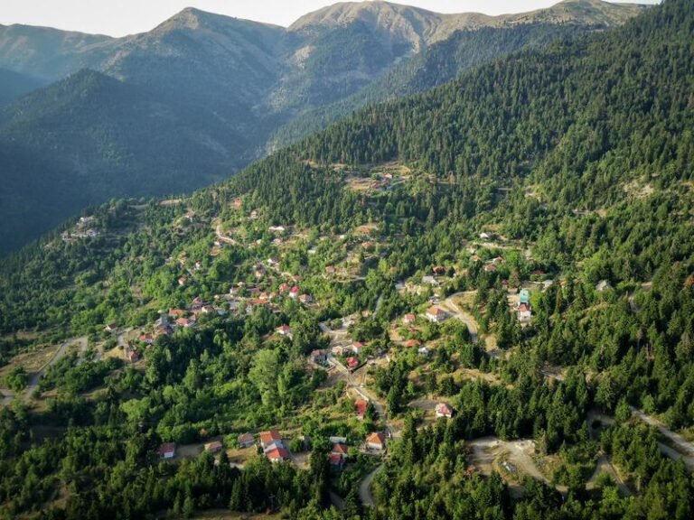 Ορεινή Ναυπακτία | Μικρά Παλούκοβα ή Λεύκα