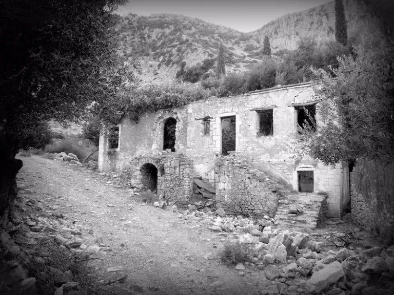 Δραγαμέστο | Η σιωπή της πέτρας