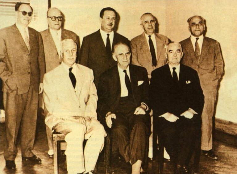 19 Σεπτεμβρίου | Ένας ετερόκλητος συνασπισμός