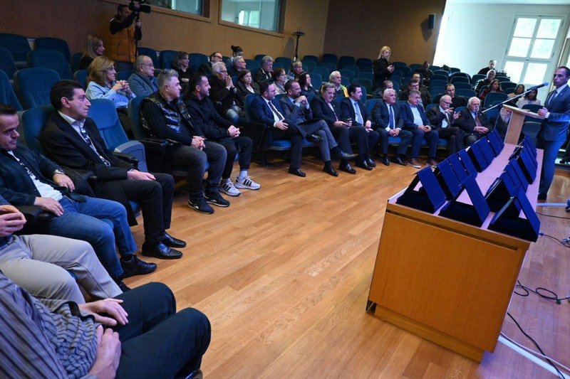 Η «Ολυμπιακή Γη» τιμά τους δικούς της ήρωες