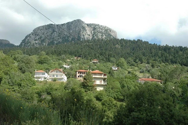 Άγιος Βλάσης | Το χωριό που «πήδαγε» τον Αχελώο