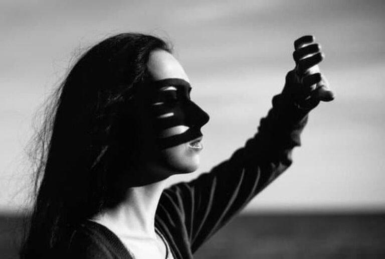 Δήμος Αγρινίου |  Εφηβεία υπό πίεση