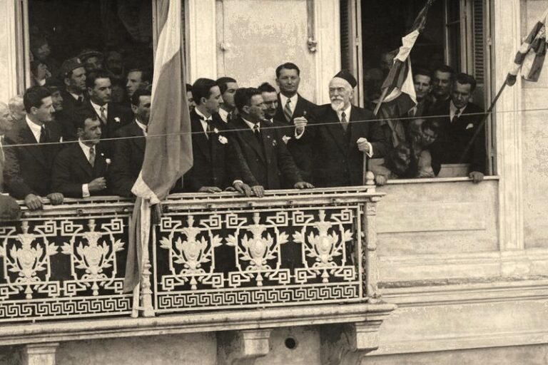 Ἐν Ἀγρινίῳ τῇ 13ῃ Απριλίου | 1930: Γιορτή της εκατονταετηρίδας