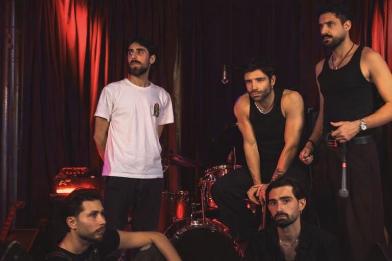 Ανδρομέδα | Majóvoli: Μια βραδιά σύγχρονου indie pop-rock ήχου