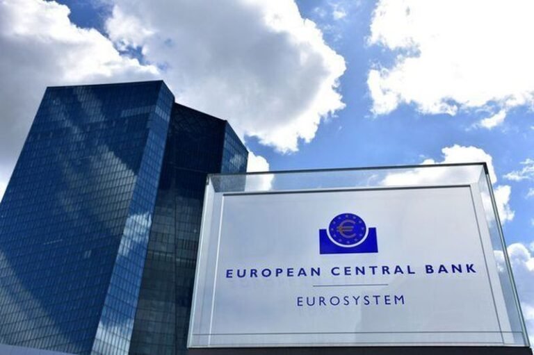 Η Ευρωπαϊκή Κεντρική Τράπεζα ανεβάζει τα επιτόκια