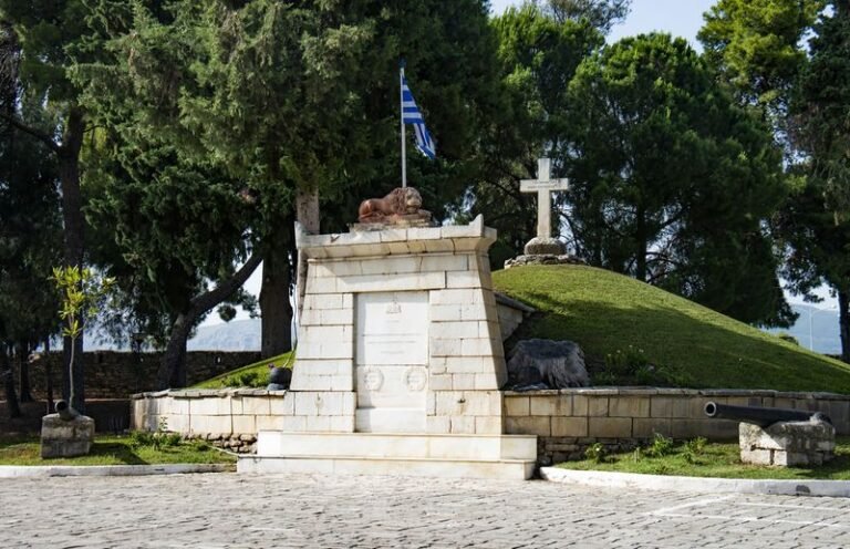 Συλλόγοι Σαρακατσαναίων | Μνημείο αφιερωμένο στους Σαρακατσάνους της Εξόδου