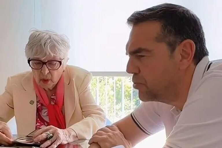 H Θεοπούλα, ο Τσίπρας και η πολιτική των διάσημων
