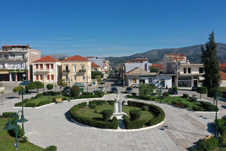 Ξηρόμερο | 8/8 | Ο Αστακός μπαίνει στον χορό