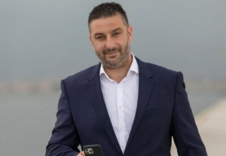 Απολογισμός Μαυρομμάτη με «ανοιχτά χαρτιά»