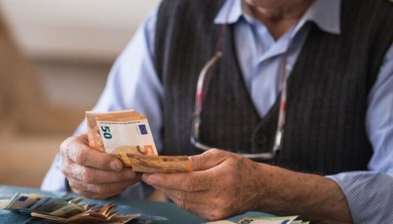 e-ΕΦΚΑ και ΔΥΠΑ | Οι πληρωμές της εβδομάδας