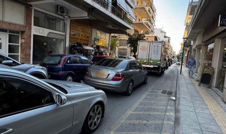 Αναβαθμίζεται η εφαρμογή στάθμευσης Αγρινίου